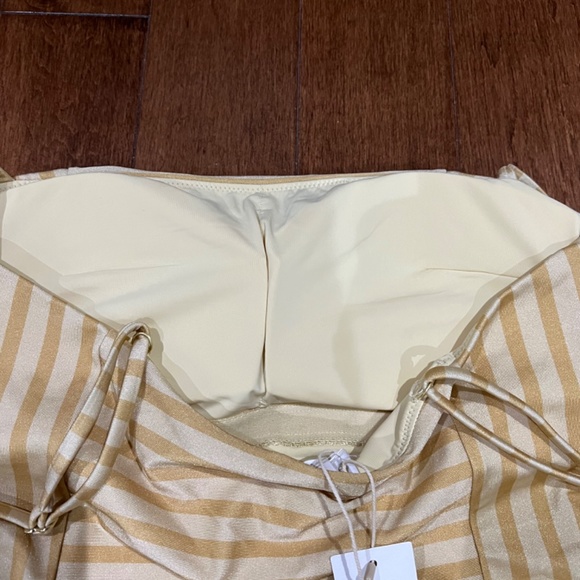 Tiger lily bathing suit gold - Picture 5 of 5